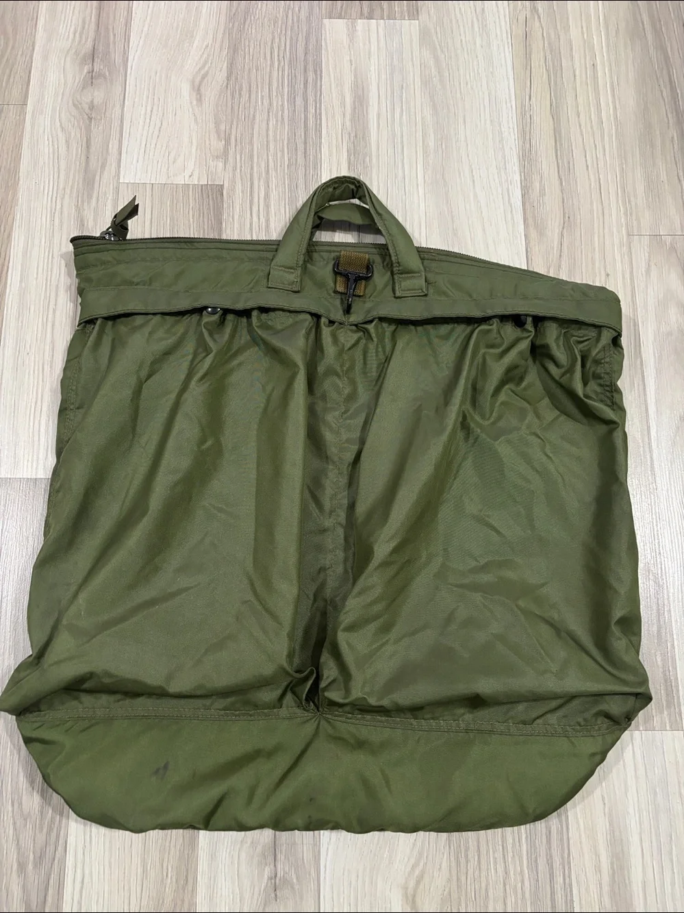 Flyers Helmet US Army Bag UNICOR Green Men's Olive Green Nylon Tote